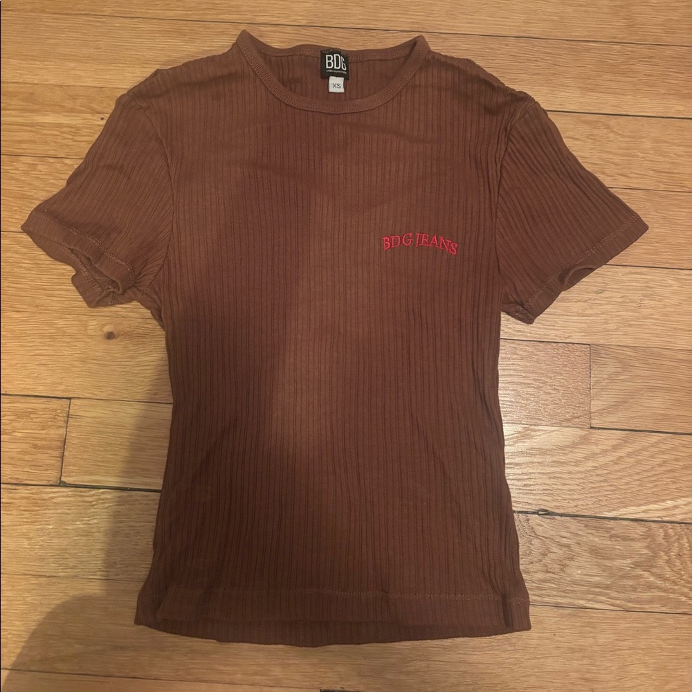 Brown ribbed t-shirt